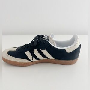 Adidas Samba women’s size 7